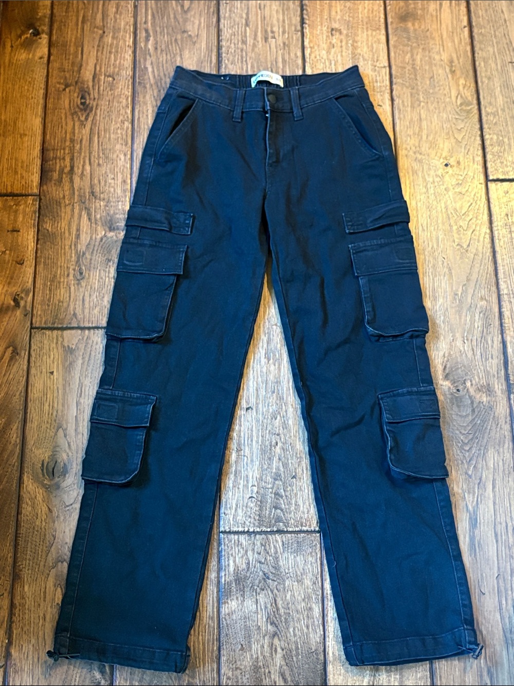 Women’s Navy Cargo Joggers with Multiple Utility Pockets